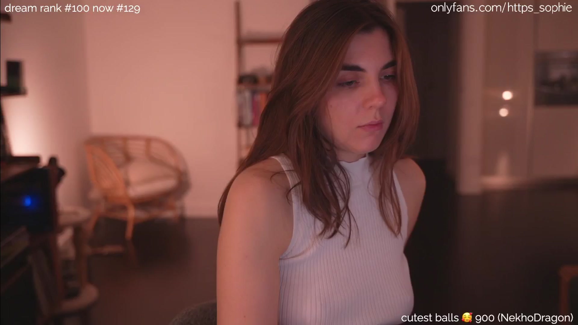 Gallery image thumbnail from camguurl's myfreecams stream on, 10/07/2024, 23:20 image 14 of 20