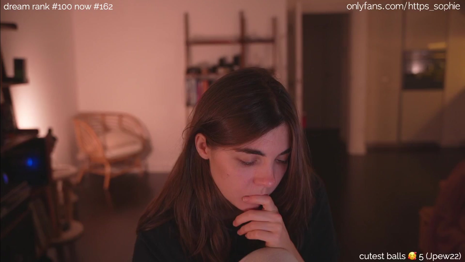 Gallery image thumbnail from camguurl's myfreecams stream on, 10/09/2024, 24:43 image 14 of 20