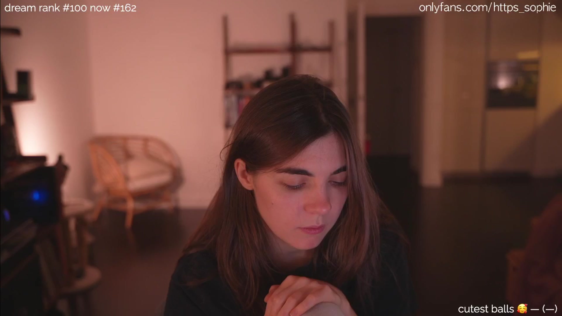Gallery image thumbnail from camguurl's myfreecams stream on, 10/09/2024, 24:43 image 3 of 20