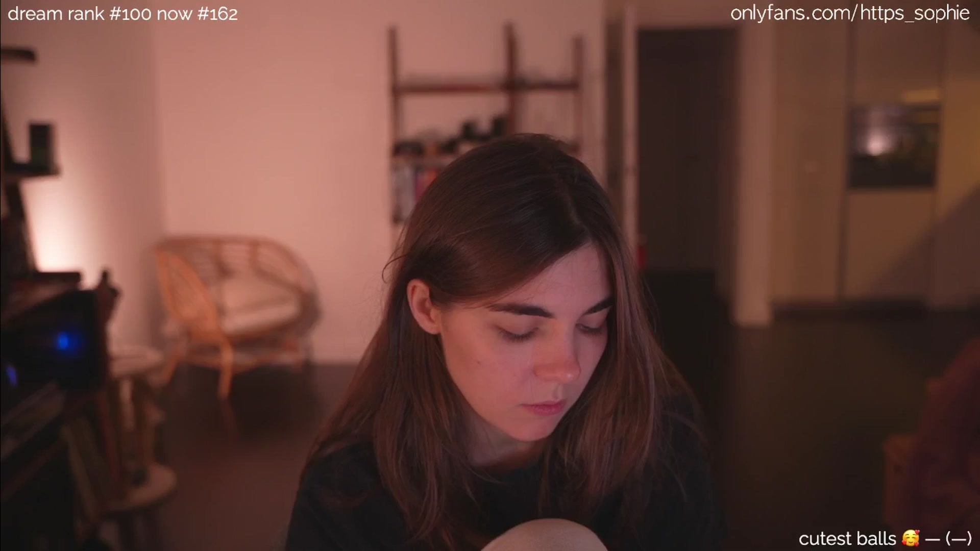 Gallery image thumbnail from camguurl's myfreecams stream on, 10/09/2024, 24:43 image 4 of 20