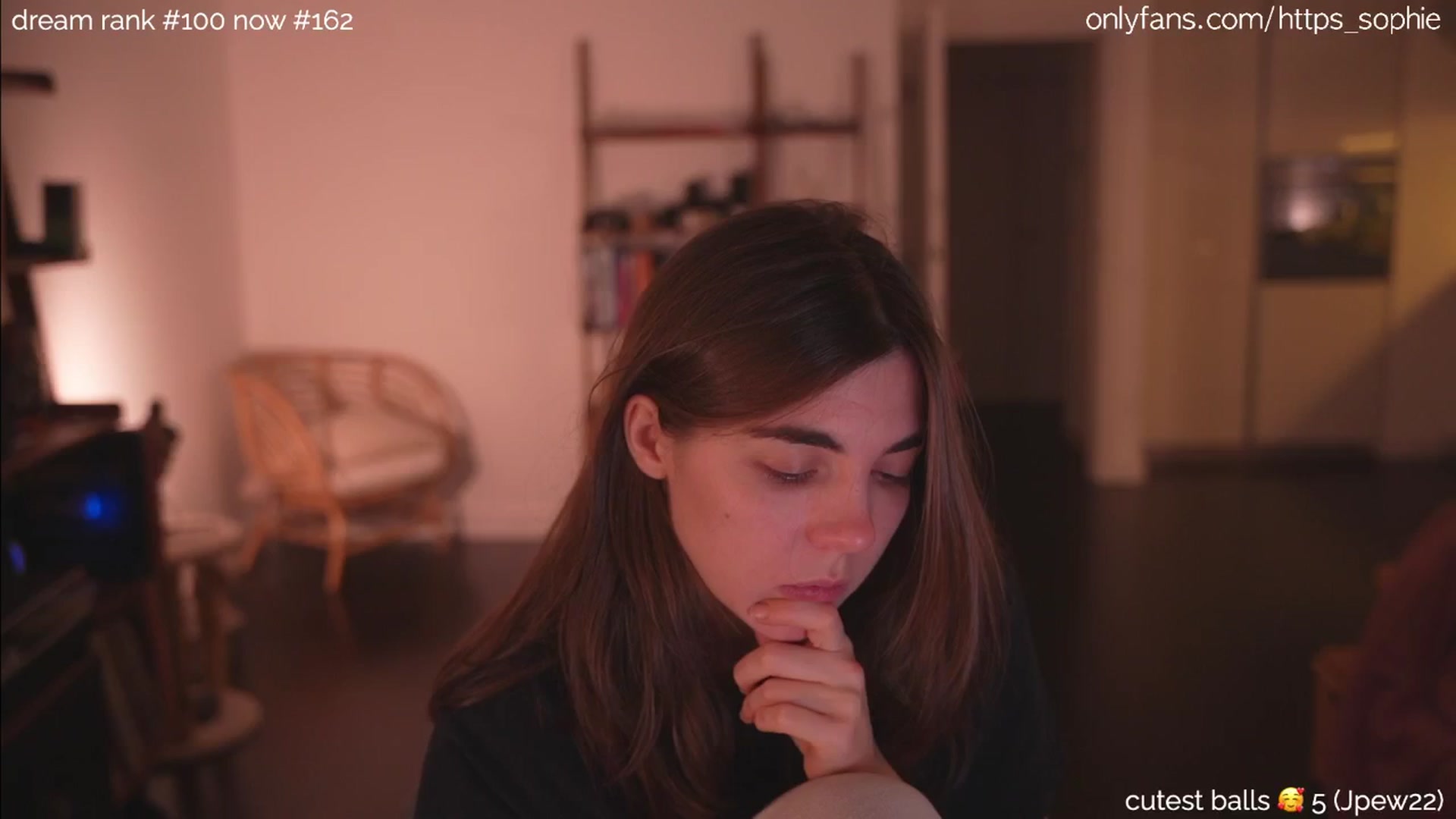 Gallery image thumbnail from camguurl's myfreecams stream on, 10/09/2024, 24:43 image 13 of 20