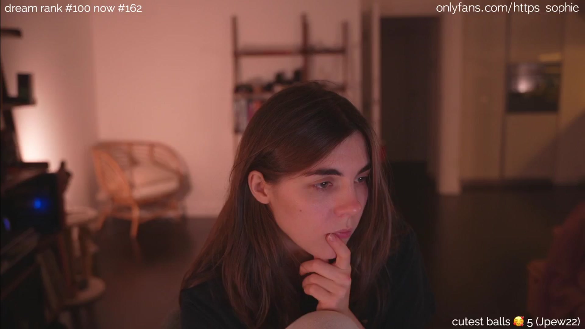 Gallery image thumbnail from camguurl's myfreecams stream on, 10/09/2024, 24:43 image 11 of 20
