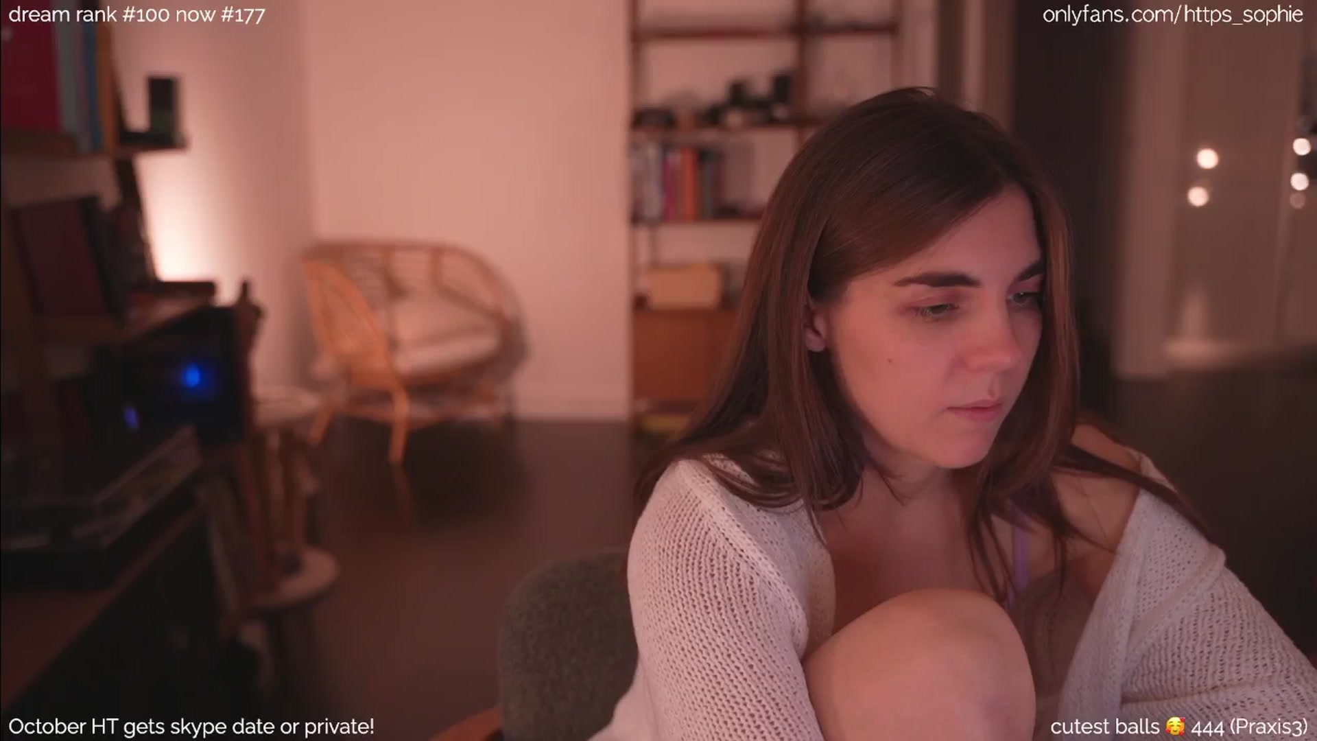 Gallery image thumbnail from camguurl's myfreecams stream on, 10/10/2024, 24:48 image 19 of 20
