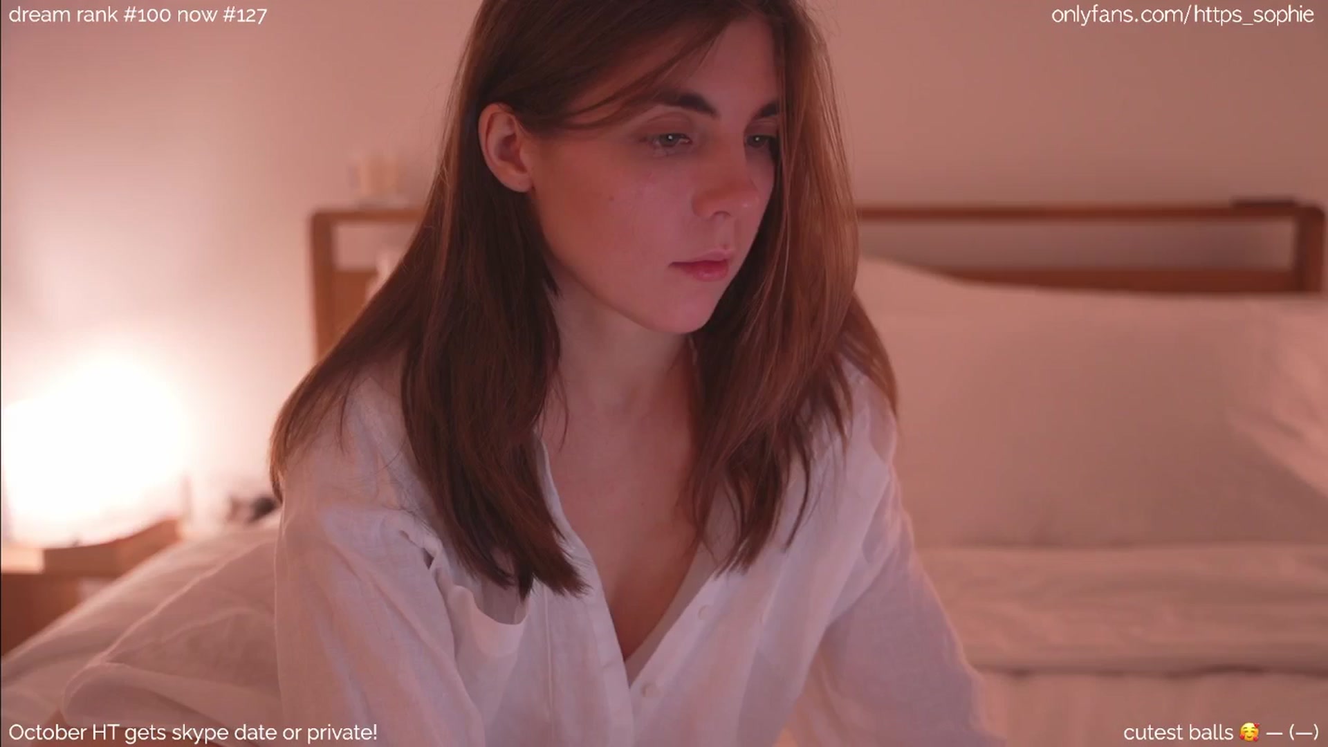 Gallery image thumbnail from camguurl's myfreecams stream on, 10/13/2024, 23:10 image 9 of 20