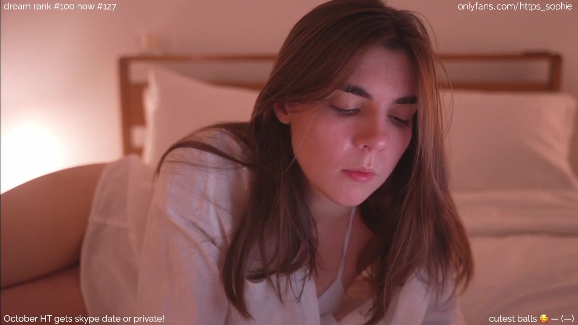 Gallery image thumbnail from camguurl's myfreecams stream on, 10/13/2024, 23:10 image 13 of 20