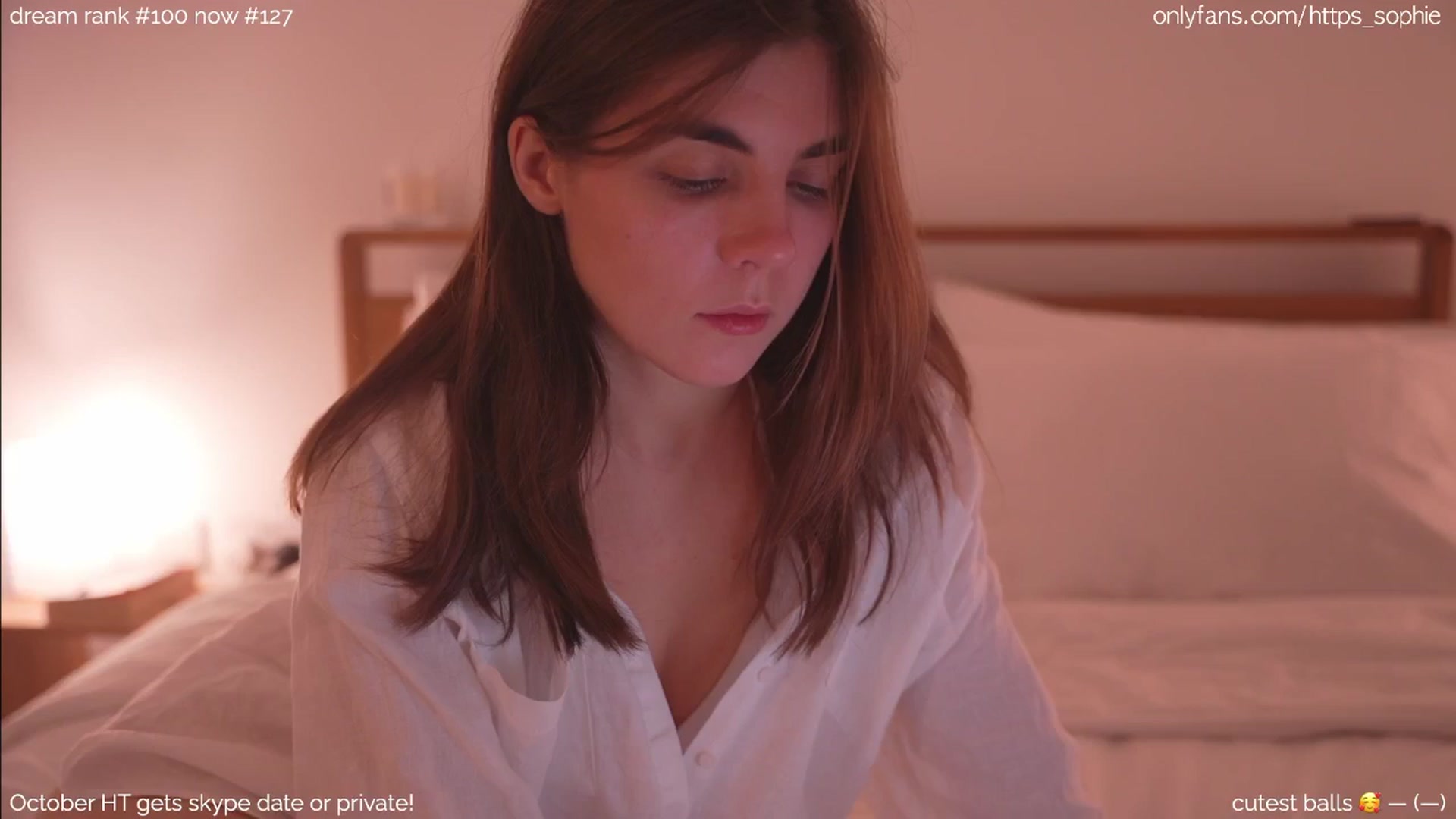 Gallery image thumbnail from camguurl's myfreecams stream on, 10/13/2024, 23:10 image 8 of 20