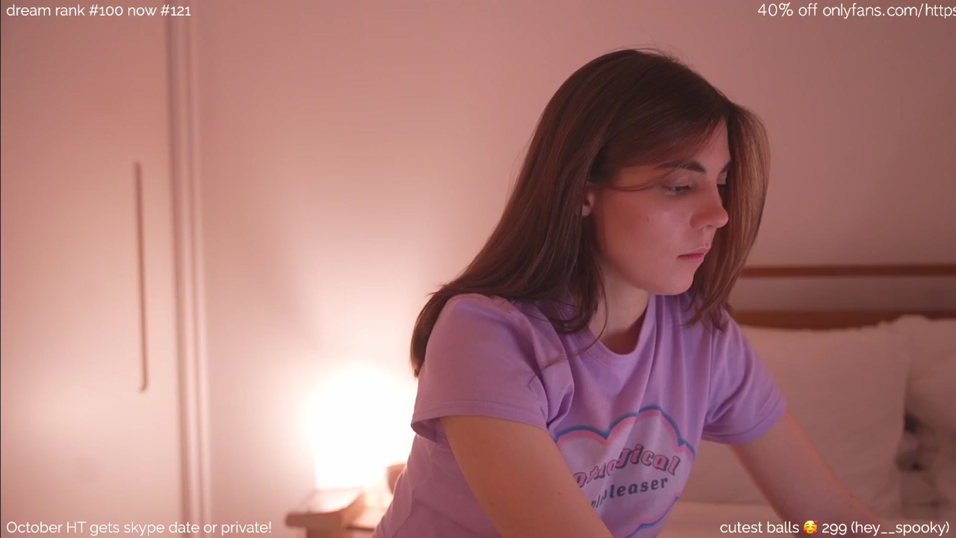 Gallery image thumbnail from camguurl's myfreecams stream on, 10/16/2024, 24:04 image 18 of 20