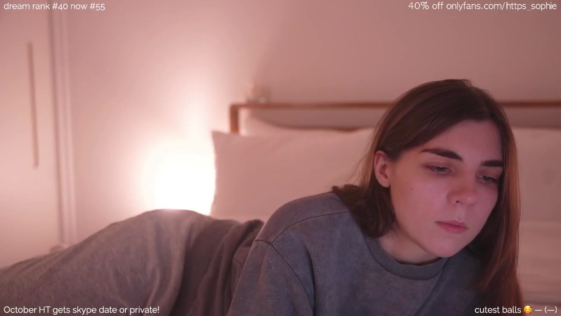 Gallery image thumbnail from camguurl's myfreecams stream on, 10/17/2024, 21:32 image 2 of 20