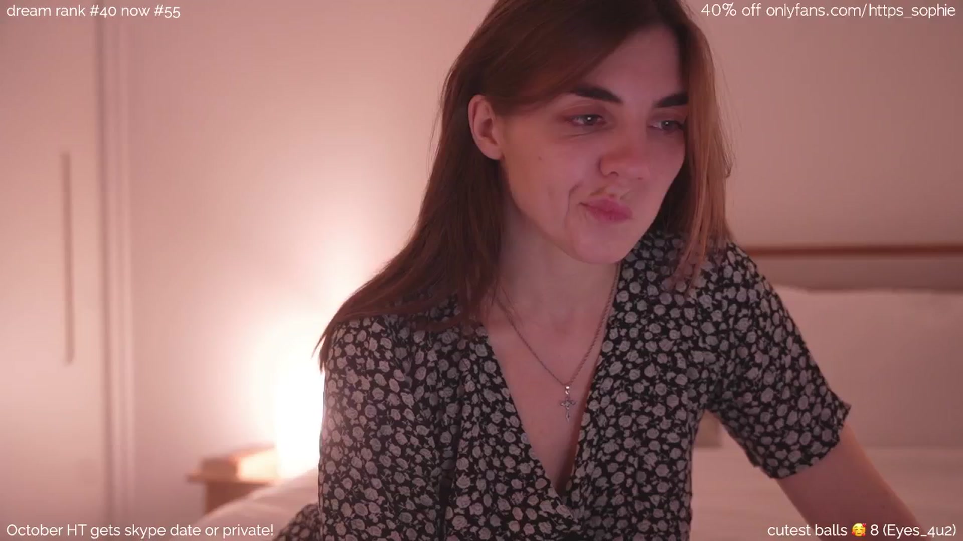 Gallery image thumbnail from camguurl's myfreecams stream on, 10/17/2024, 21:32 image 12 of 20