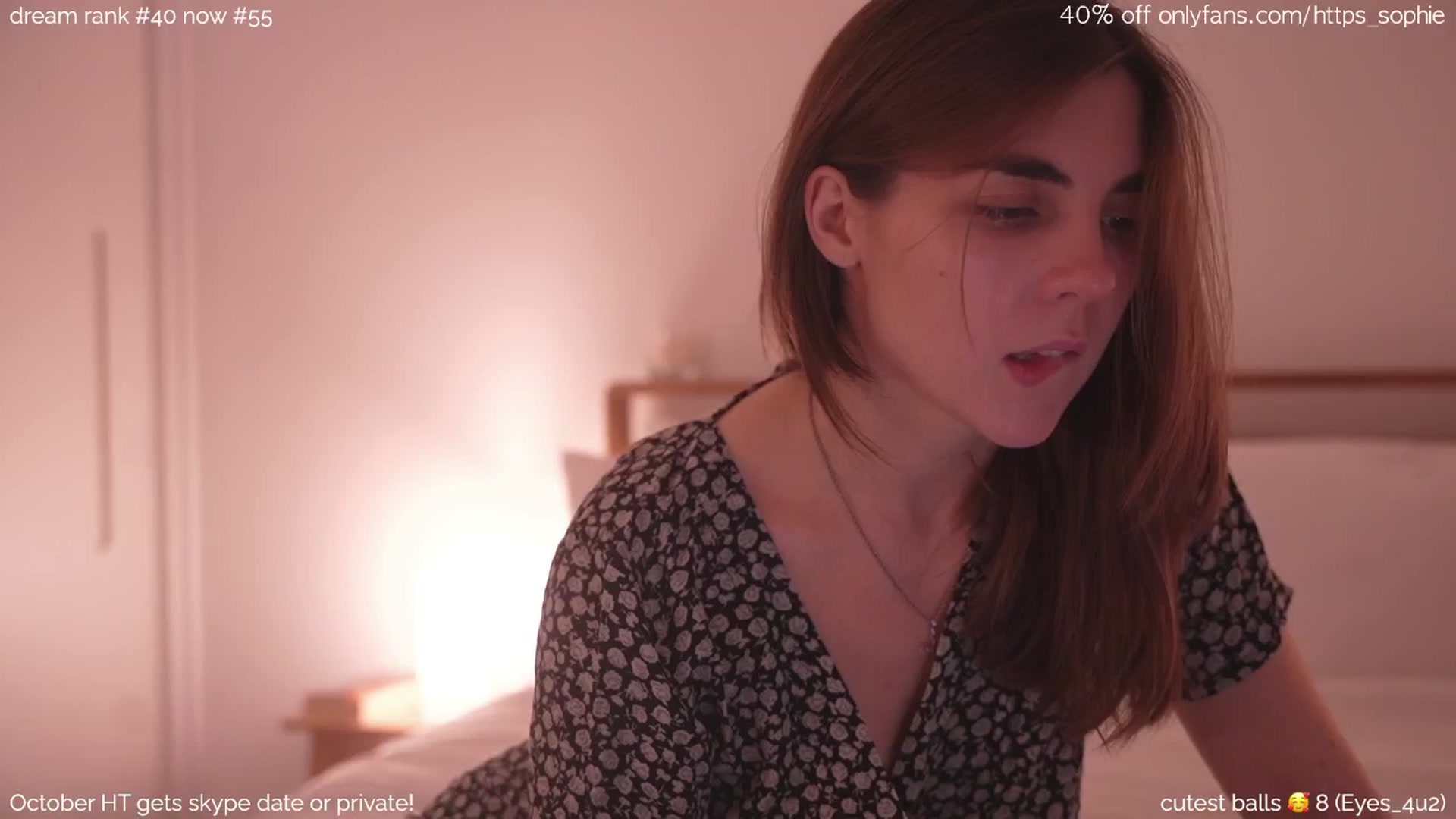 Gallery image thumbnail from camguurl's myfreecams stream on, 10/17/2024, 21:32 image 11 of 20
