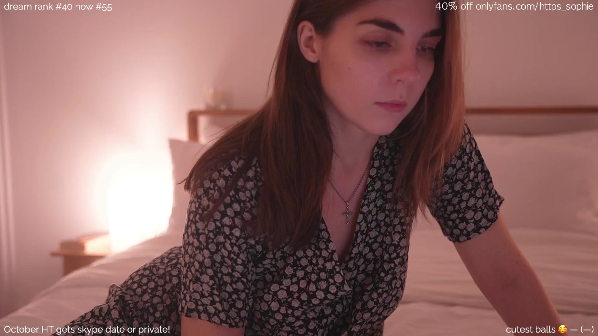 Gallery image thumbnail from camguurl's myfreecams stream on, 10/17/2024, 21:32 image 6 of 20