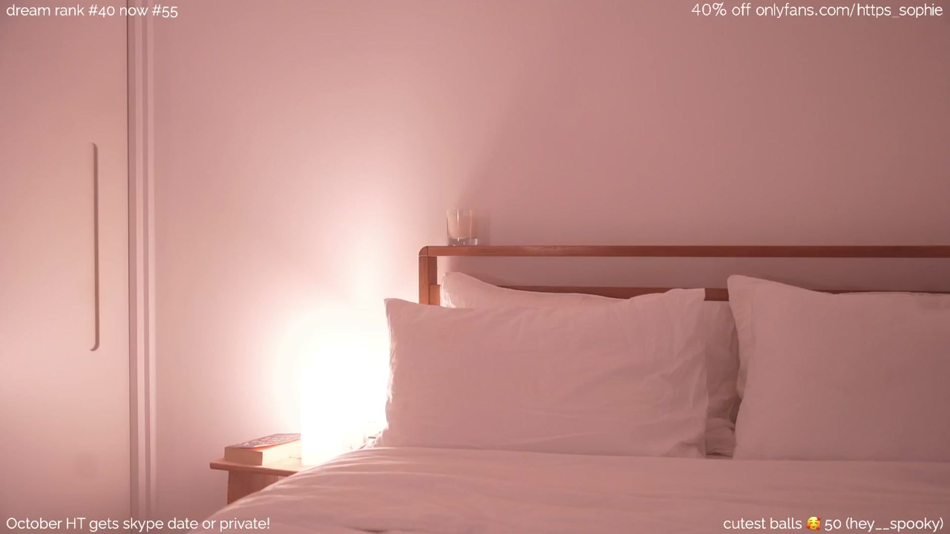 Gallery image thumbnail from camguurl's myfreecams stream on, 10/18/2024, 24:23 image 15 of 20