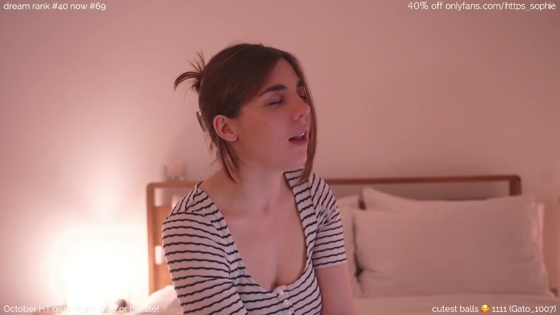 Gallery image thumbnail from camguurl's myfreecams stream on, 10/20/2024, 02:00 image 14 of 20