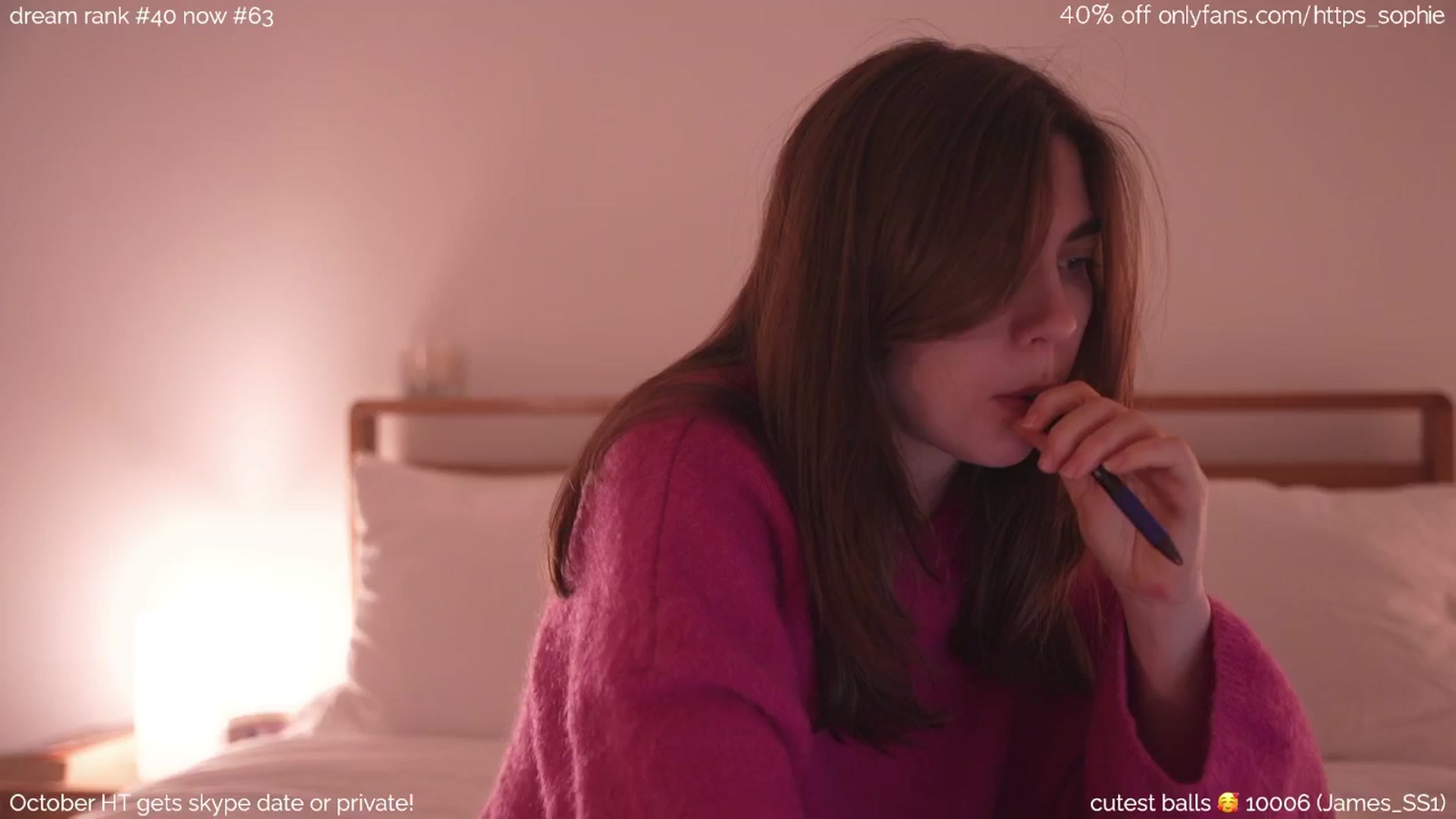 Gallery image thumbnail from camguurl's myfreecams stream on, 10/21/2024, 02:37 image 19 of 20