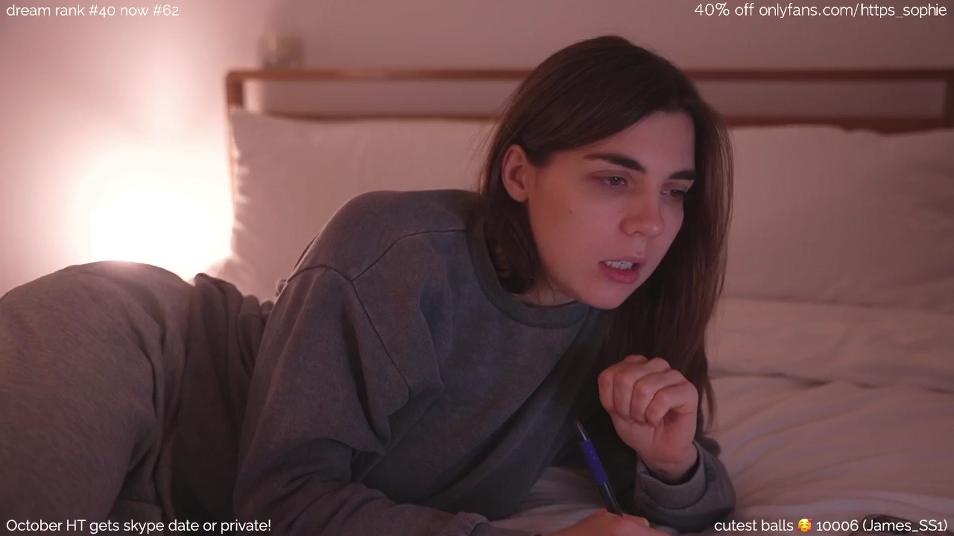 Gallery image thumbnail from camguurl's myfreecams stream on, 10/21/2024, 02:37 image 7 of 20