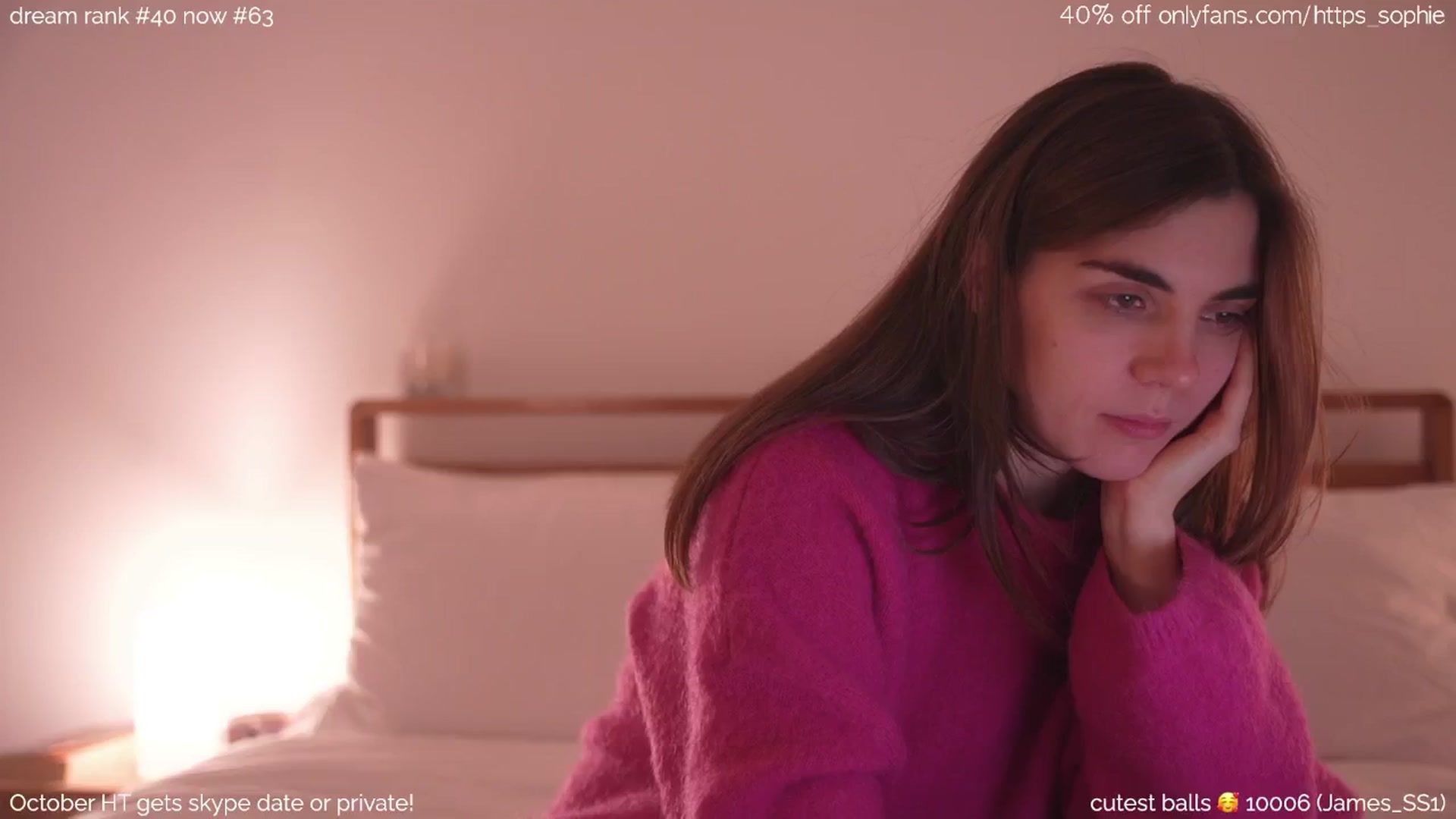 Gallery image thumbnail from camguurl's myfreecams stream on, 10/21/2024, 02:37 image 13 of 20