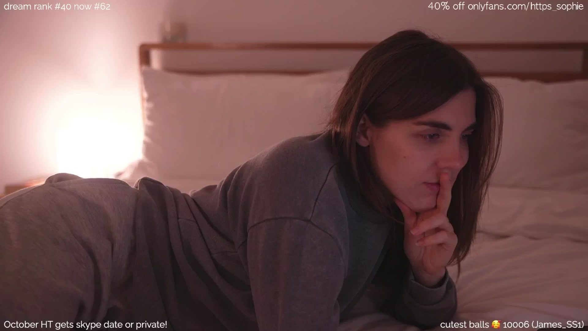 Gallery image thumbnail from camguurl's myfreecams stream on, 10/21/2024, 02:37 image 9 of 20
