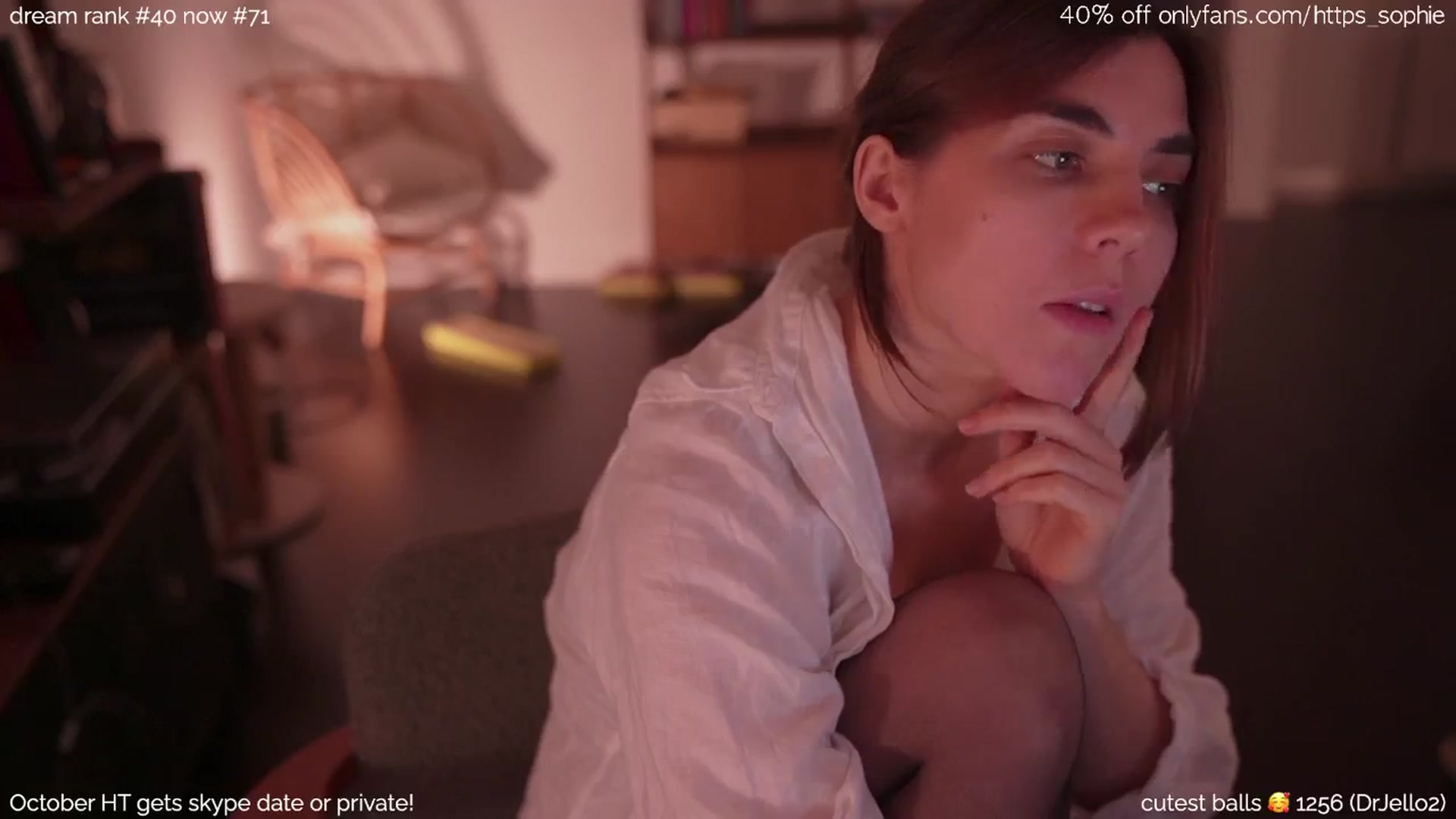Gallery image thumbnail from camguurl's myfreecams stream on, 10/25/2024, 02:47 image 20 of 20