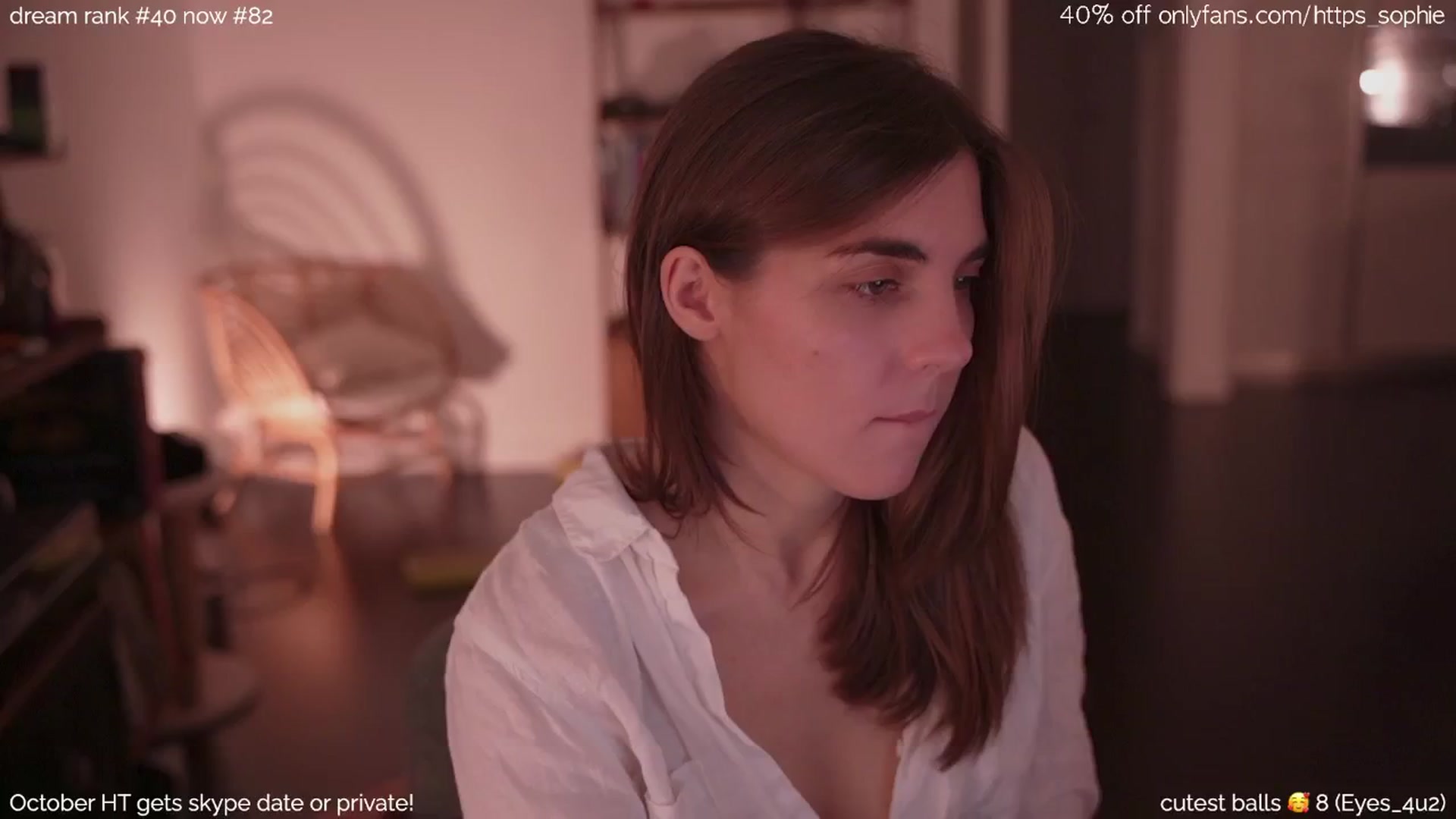 Gallery image thumbnail from camguurl's myfreecams stream on, 10/25/2024, 02:47 image 1 of 20
