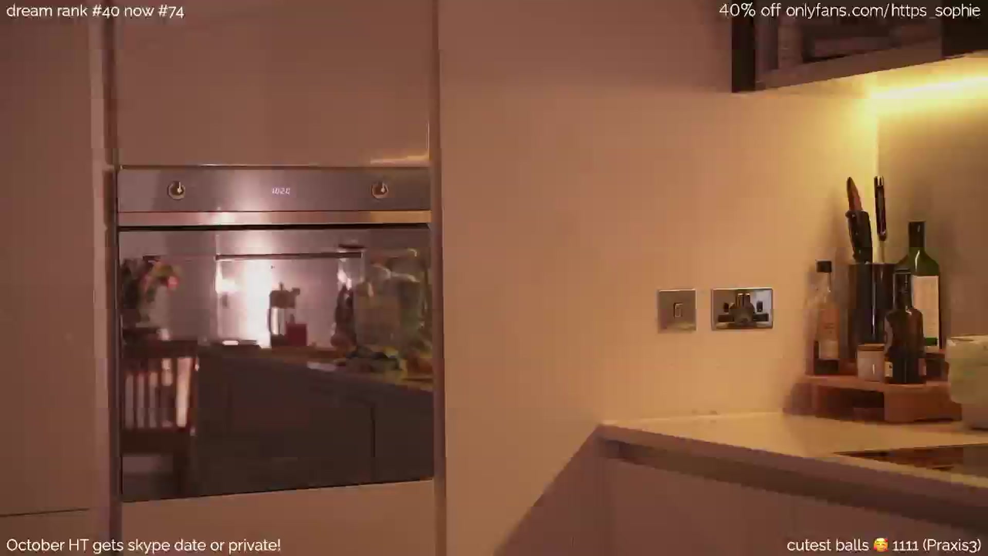 Gallery image thumbnail from camguurl's myfreecams stream on, 10/25/2024, 22:23 image 13 of 20