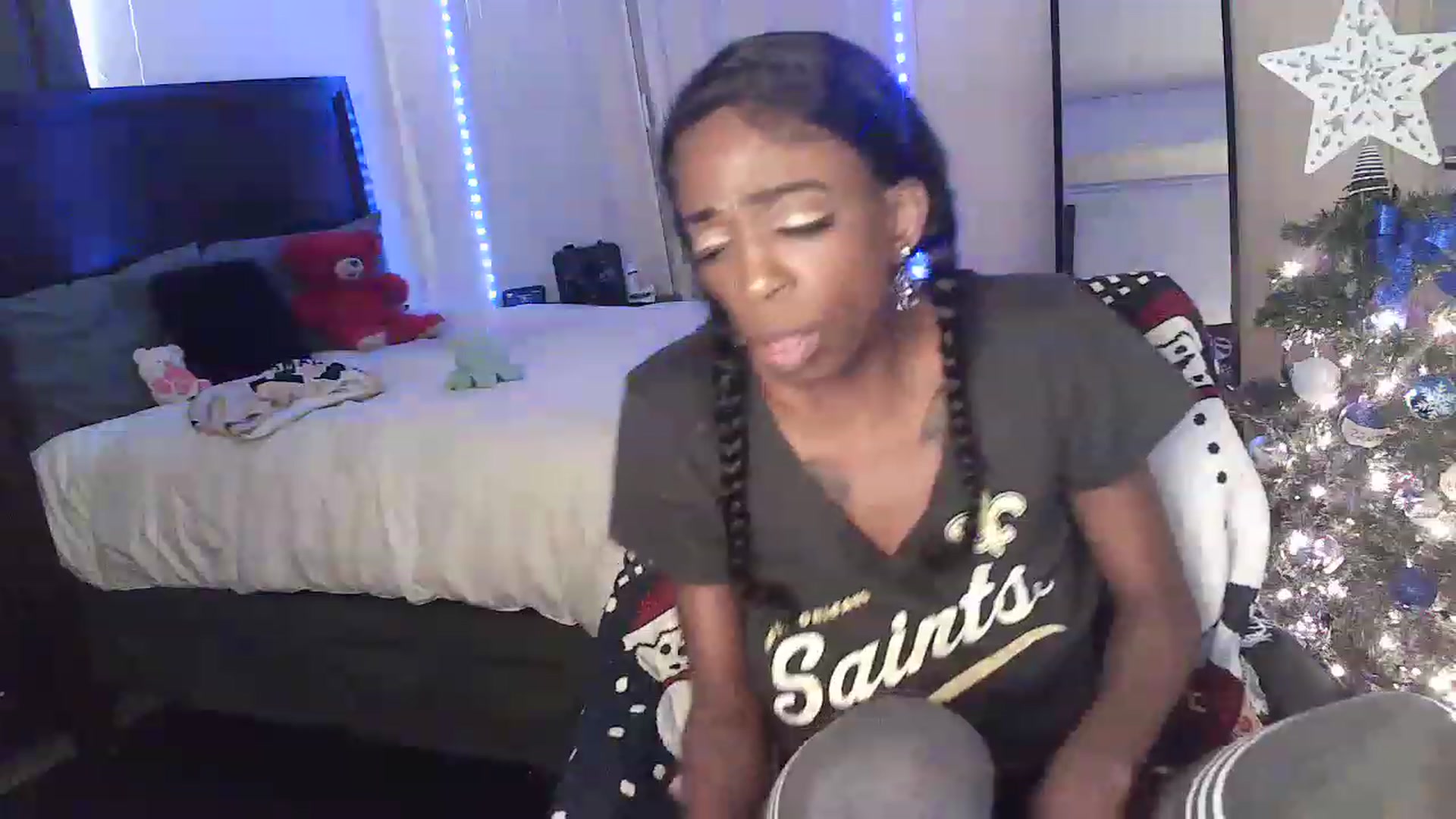 Gallery image thumbnail from cammversary1's myfreecams stream on, 12/18/2022, 21:01 image 2 of 20