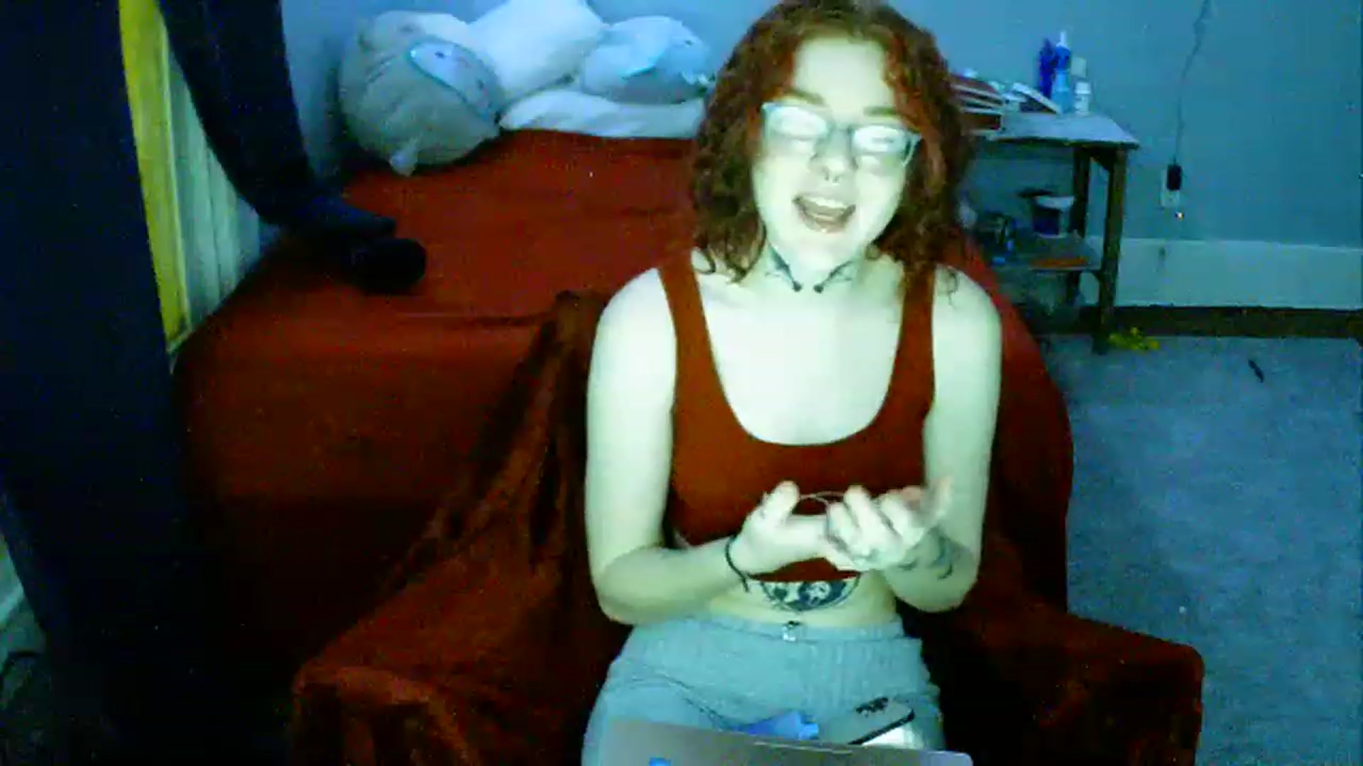 Gallery image thumbnail from candycane710's myfreecams stream on, 12/25/2022, 24:03 image 4 of 20