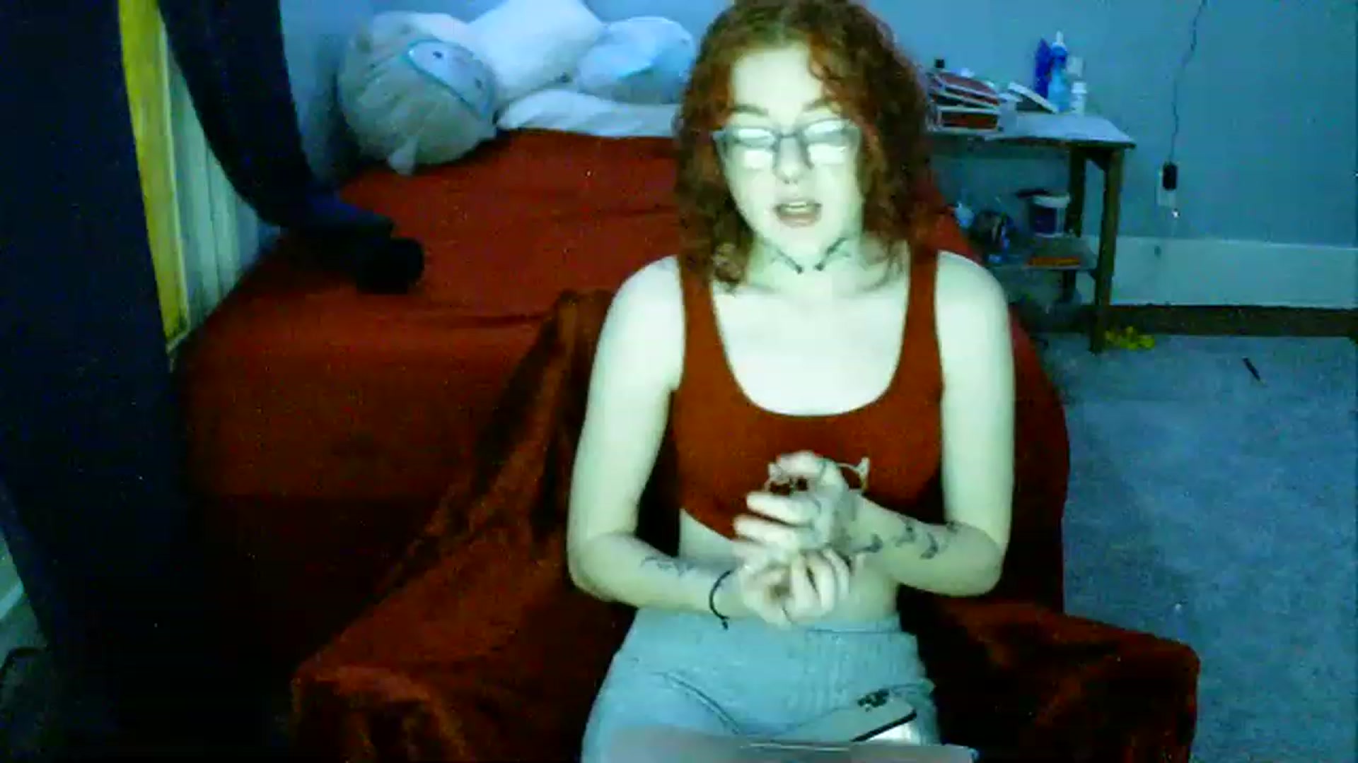 Gallery image thumbnail from candycane710's myfreecams stream on, 12/25/2022, 24:03 image 3 of 20