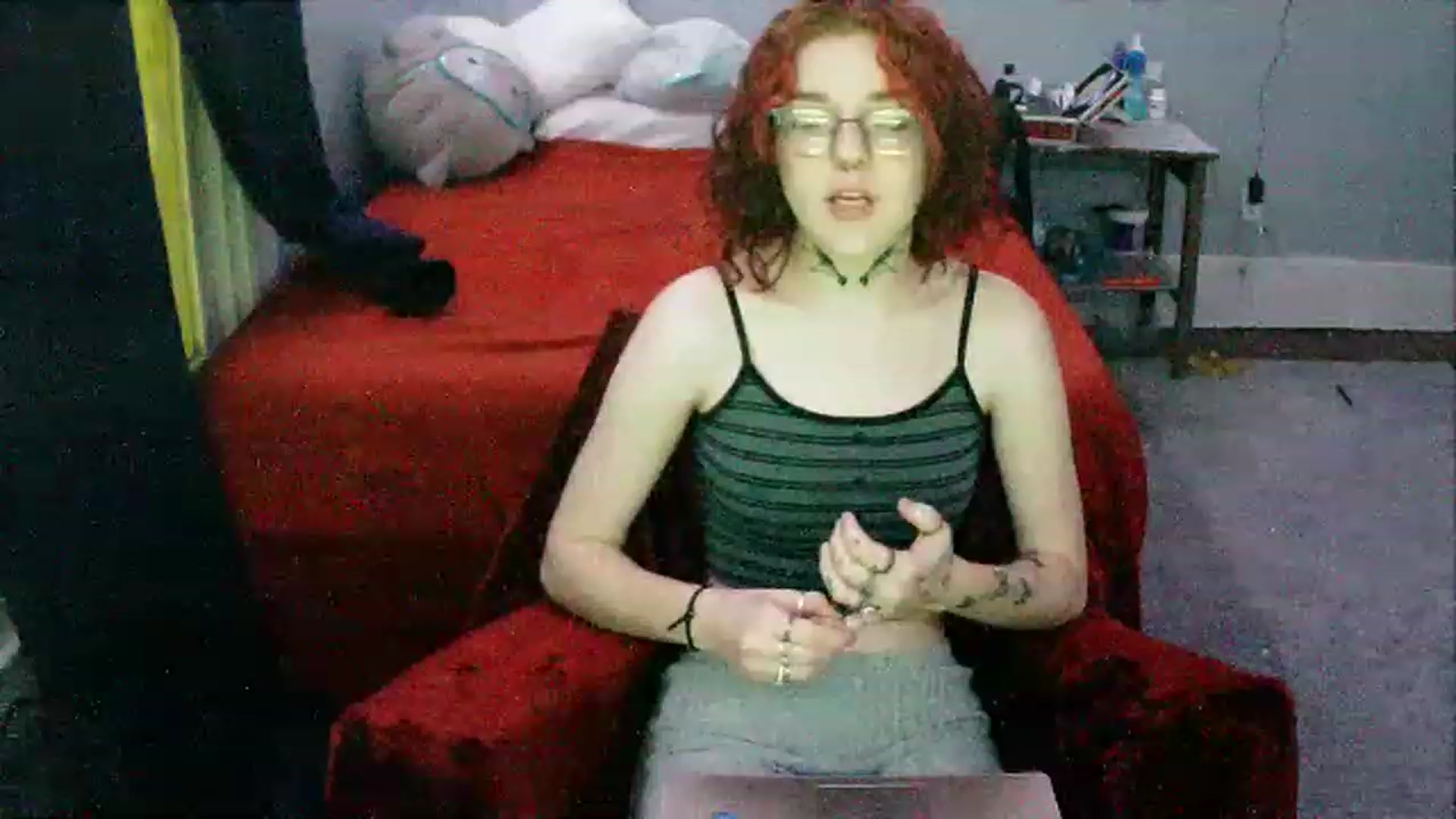 Gallery image thumbnail from candycane710's myfreecams stream on, 12/25/2022, 02:02 image 10 of 20