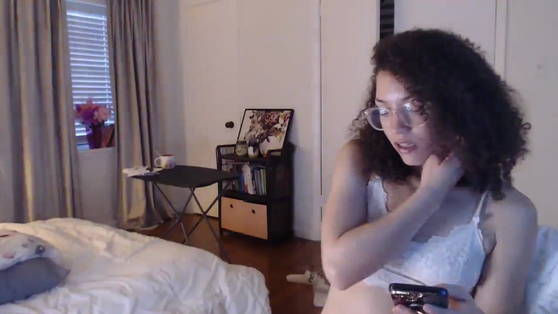 Gallery image thumbnail from cassandracane's myfreecams stream on, 01/25/2024, 15:48 image 12 of 20