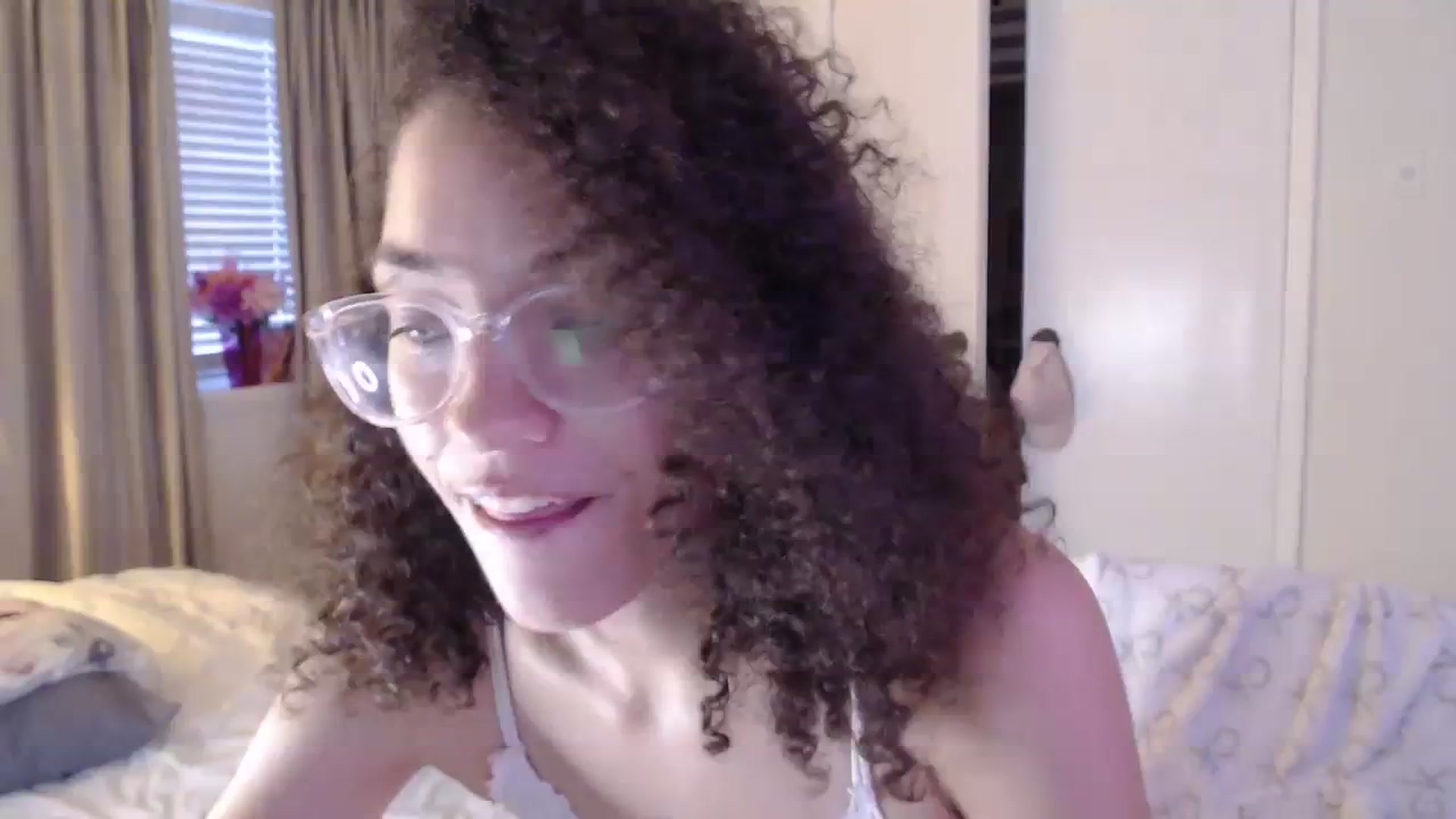 Gallery image thumbnail from cassandracane's myfreecams stream on, 01/25/2024, 15:48 image 5 of 20