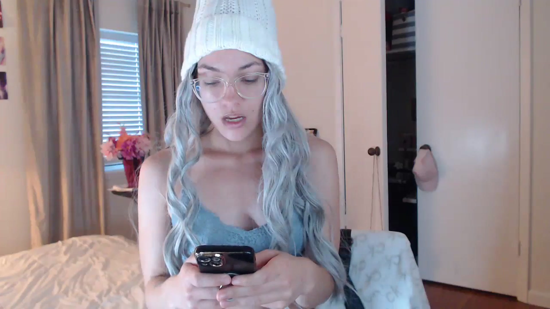 Gallery image thumbnail from cassandracane's myfreecams stream on, 01/26/2024, 15:59 image 5 of 20