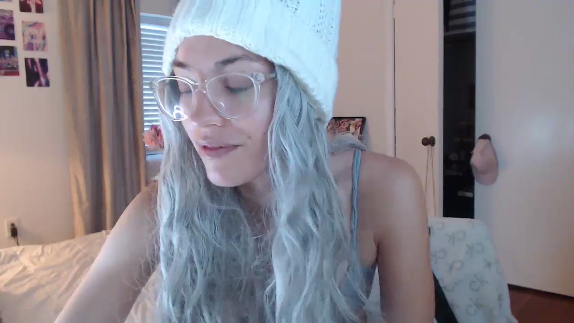 Gallery image thumbnail from cassandracane's myfreecams stream on, 01/26/2024, 15:59 image 12 of 20