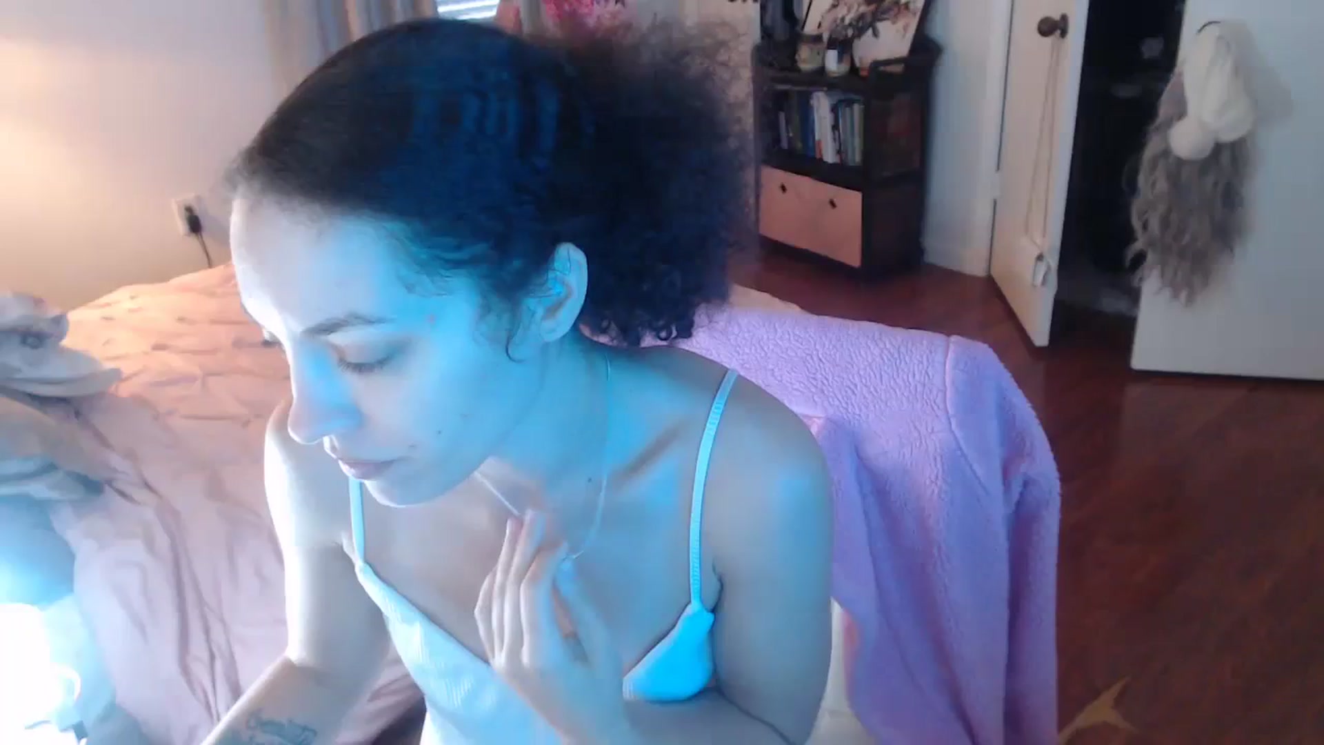 Gallery image thumbnail from cassandracane's myfreecams stream on, 02/01/2024, 14:17 image 5 of 20