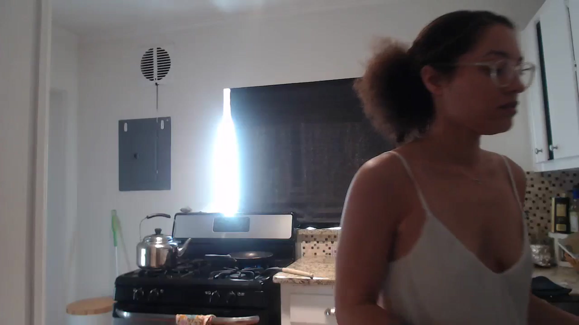 Gallery image thumbnail from cassandracane's myfreecams stream on, 02/01/2024, 14:56 image 13 of 20