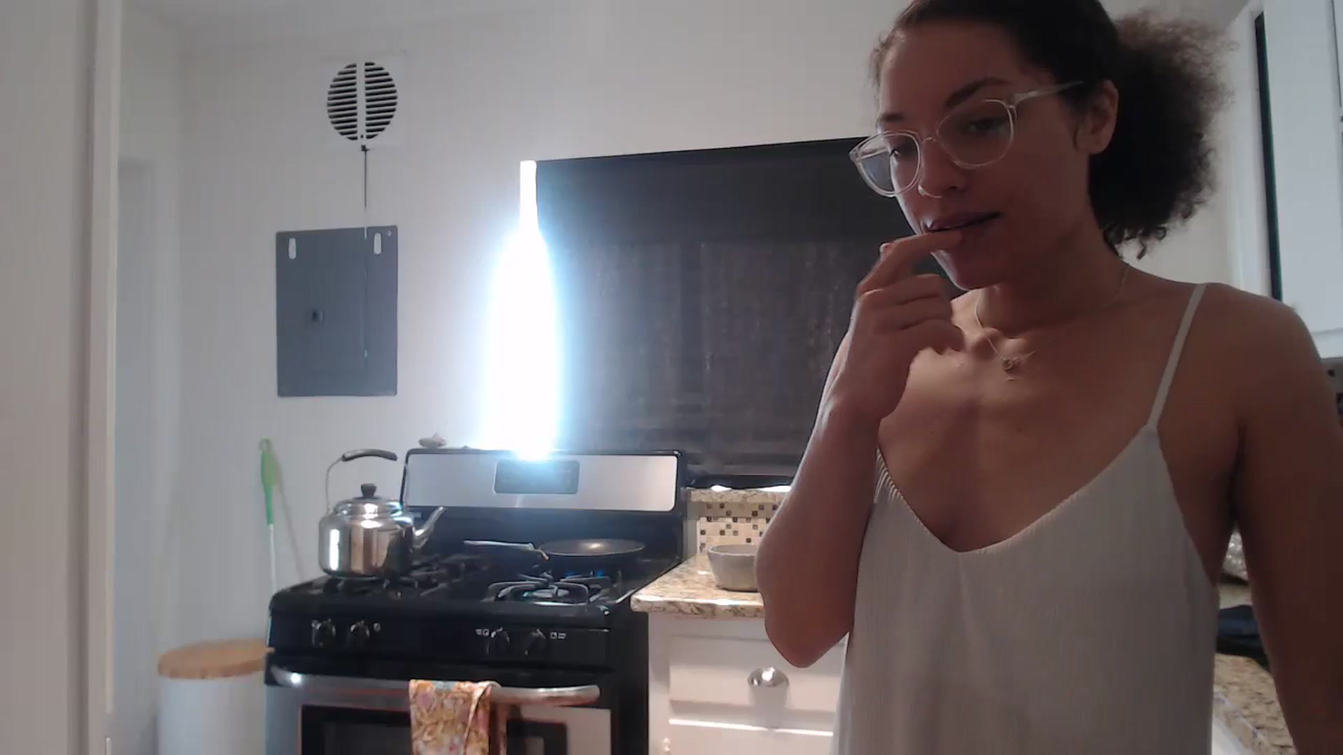 Gallery image thumbnail from cassandracane's myfreecams stream on, 02/01/2024, 14:56 image 9 of 20