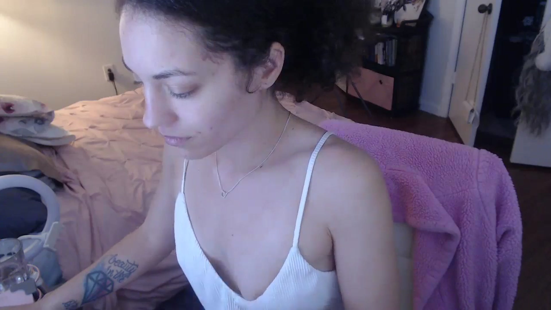 Gallery image thumbnail from cassandracane's myfreecams stream on, 02/01/2024, 15:56 image 9 of 20