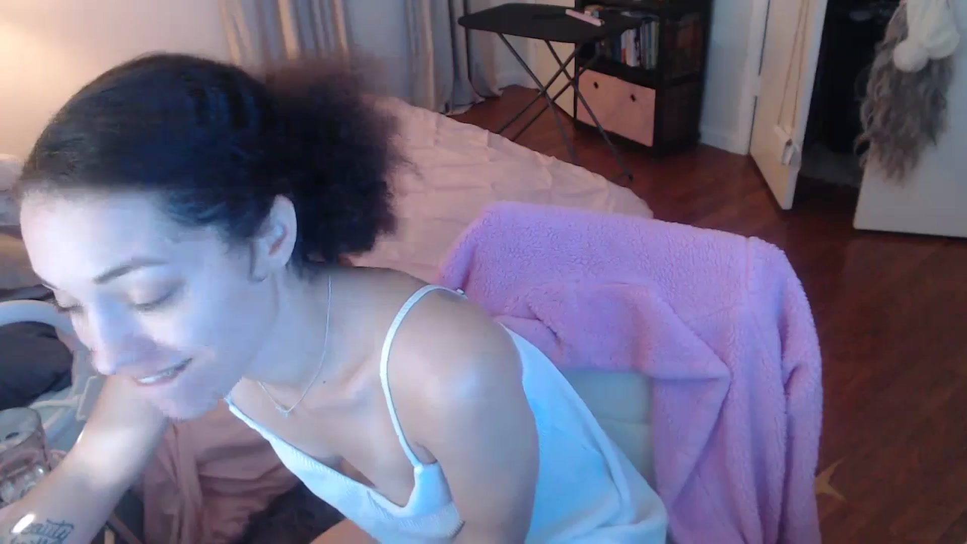 Gallery image thumbnail from cassandracane's myfreecams stream on, 02/01/2024, 15:56 image 20 of 20