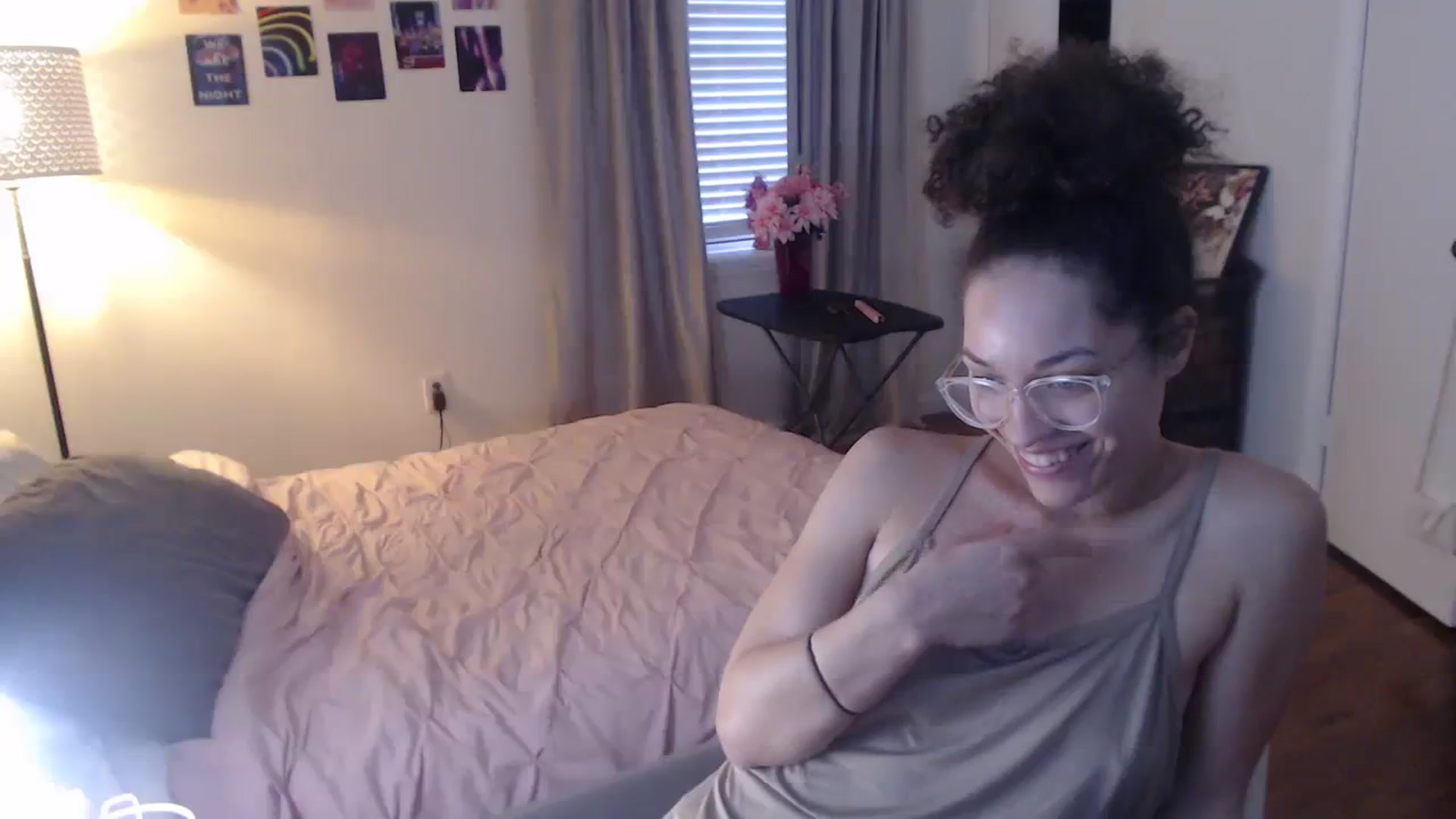 Gallery image thumbnail from cassandracane's myfreecams stream on, 02/05/2024, 17:37 image 11 of 20