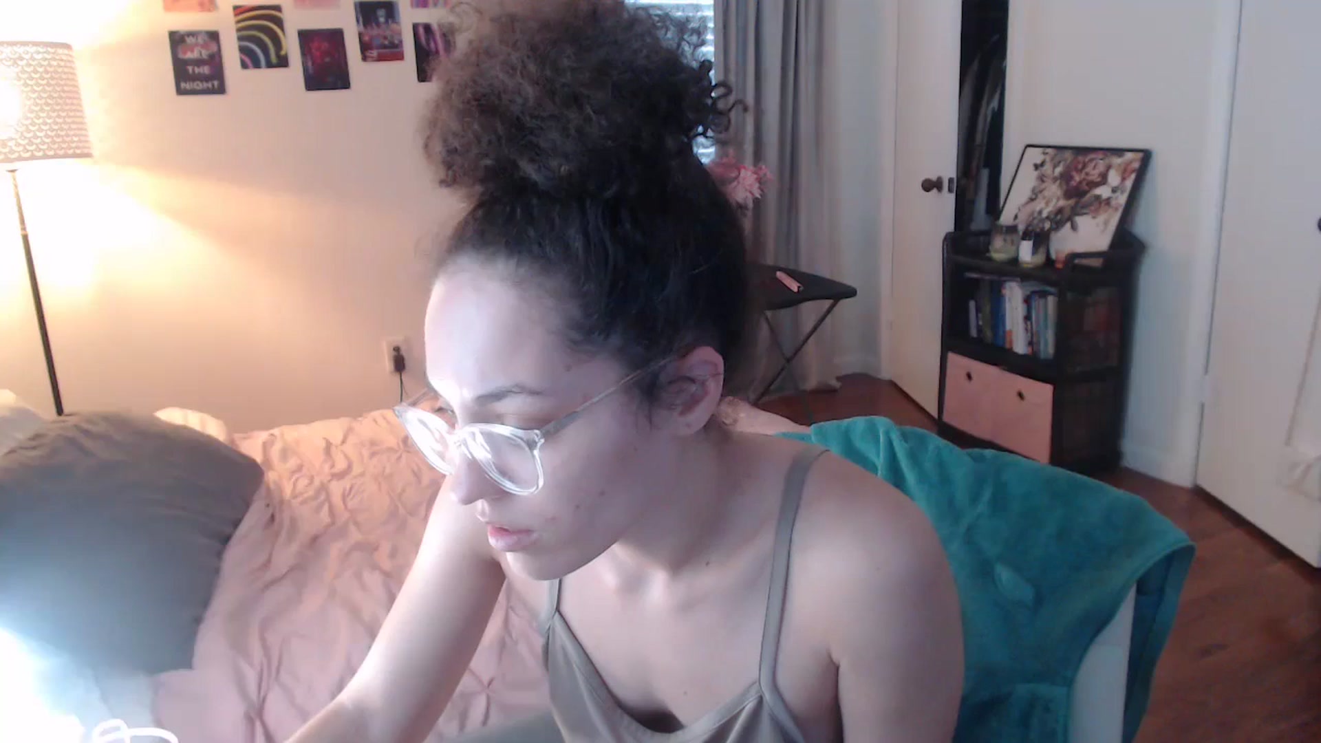 Gallery image thumbnail from cassandracane's myfreecams stream on, 02/05/2024, 18:17 image 1 of 20