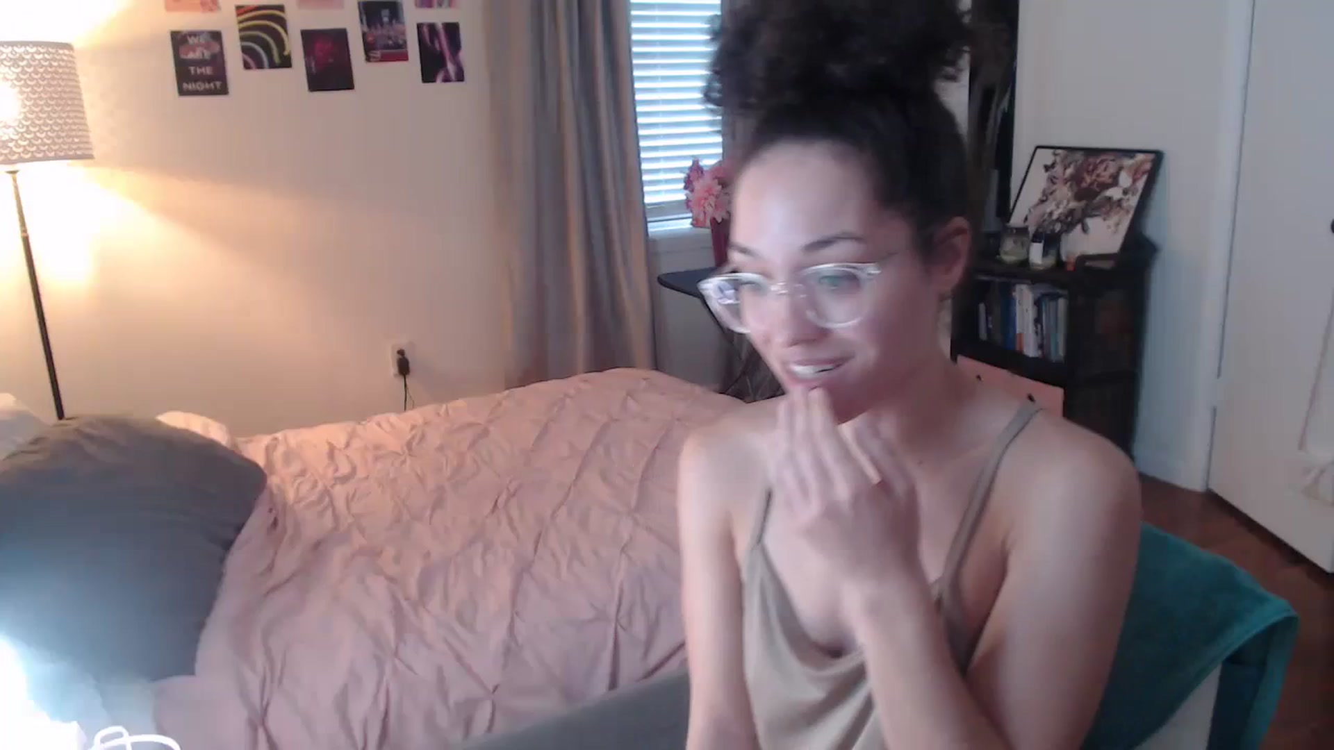 Gallery image thumbnail from cassandracane's myfreecams stream on, 02/05/2024, 18:17 image 15 of 20