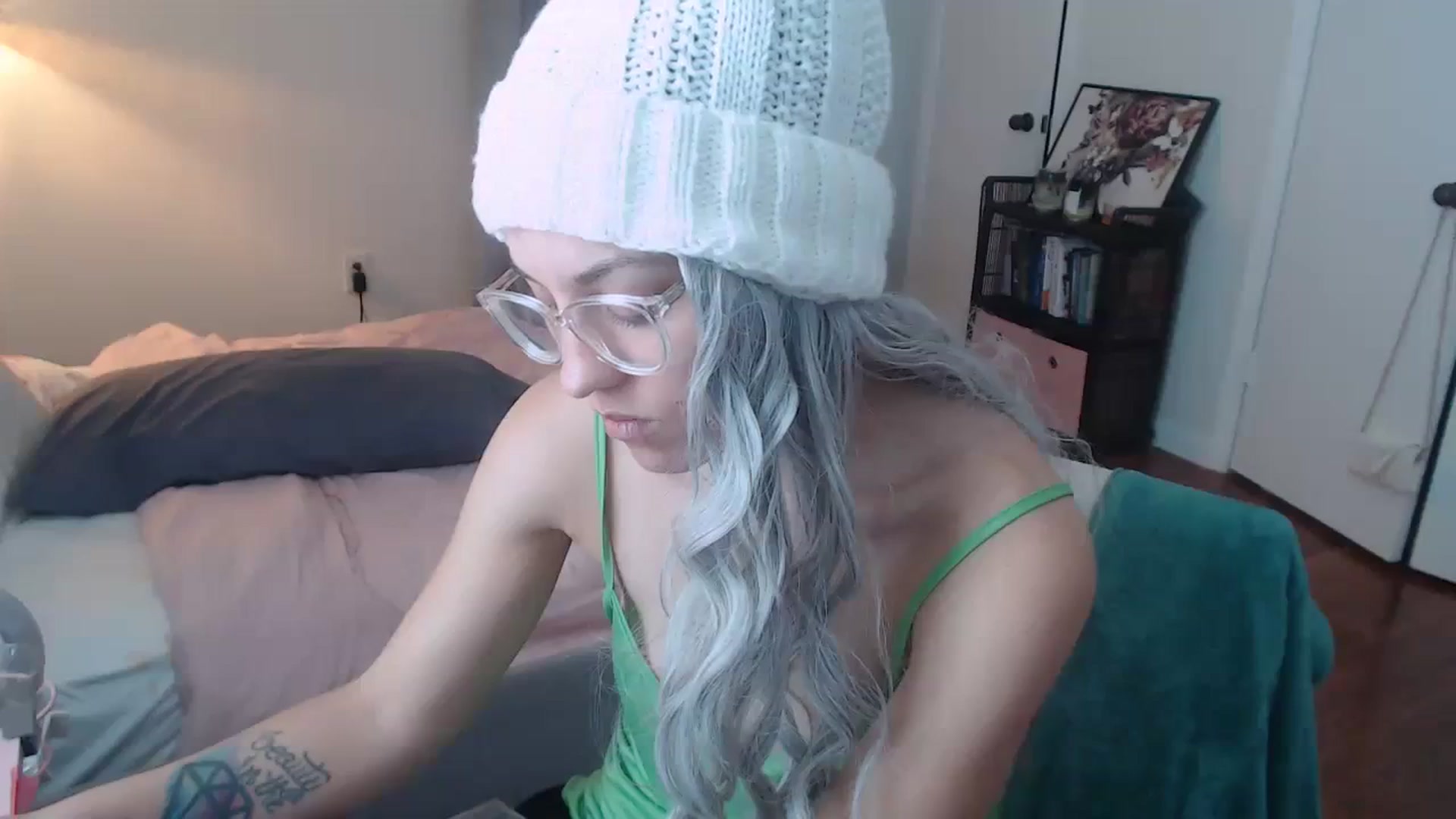 Gallery image thumbnail from cassandracane's myfreecams stream on, 02/06/2024, 15:19 image 16 of 20