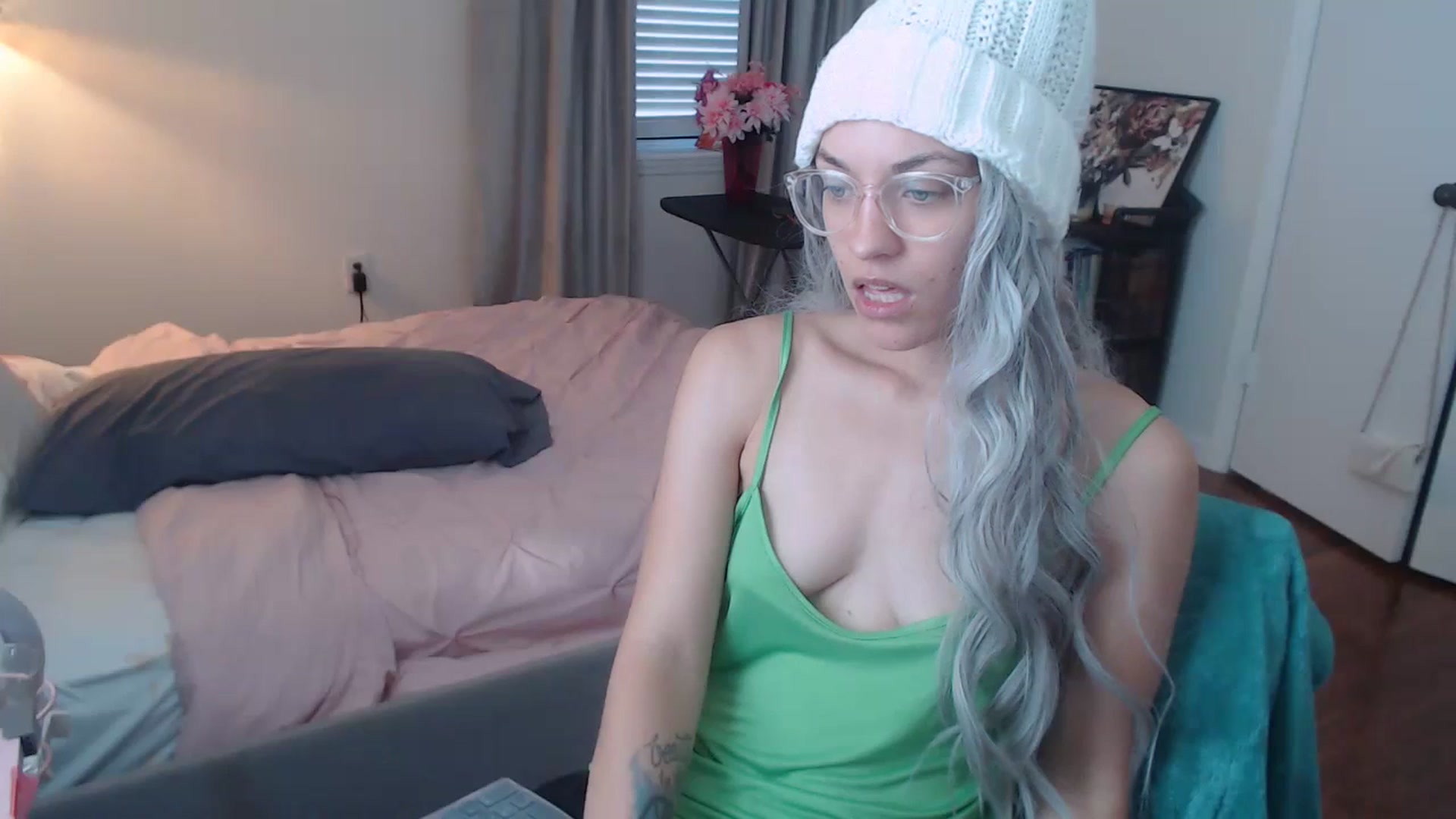Gallery image thumbnail from cassandracane's myfreecams stream on, 02/06/2024, 15:19 image 15 of 20