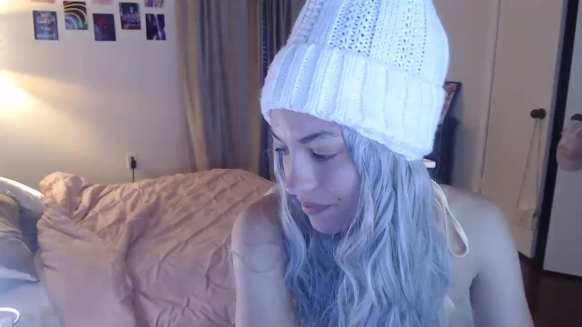 Gallery image thumbnail from cassandracane's myfreecams stream on, 02/12/2024, 13:39 image 13 of 20