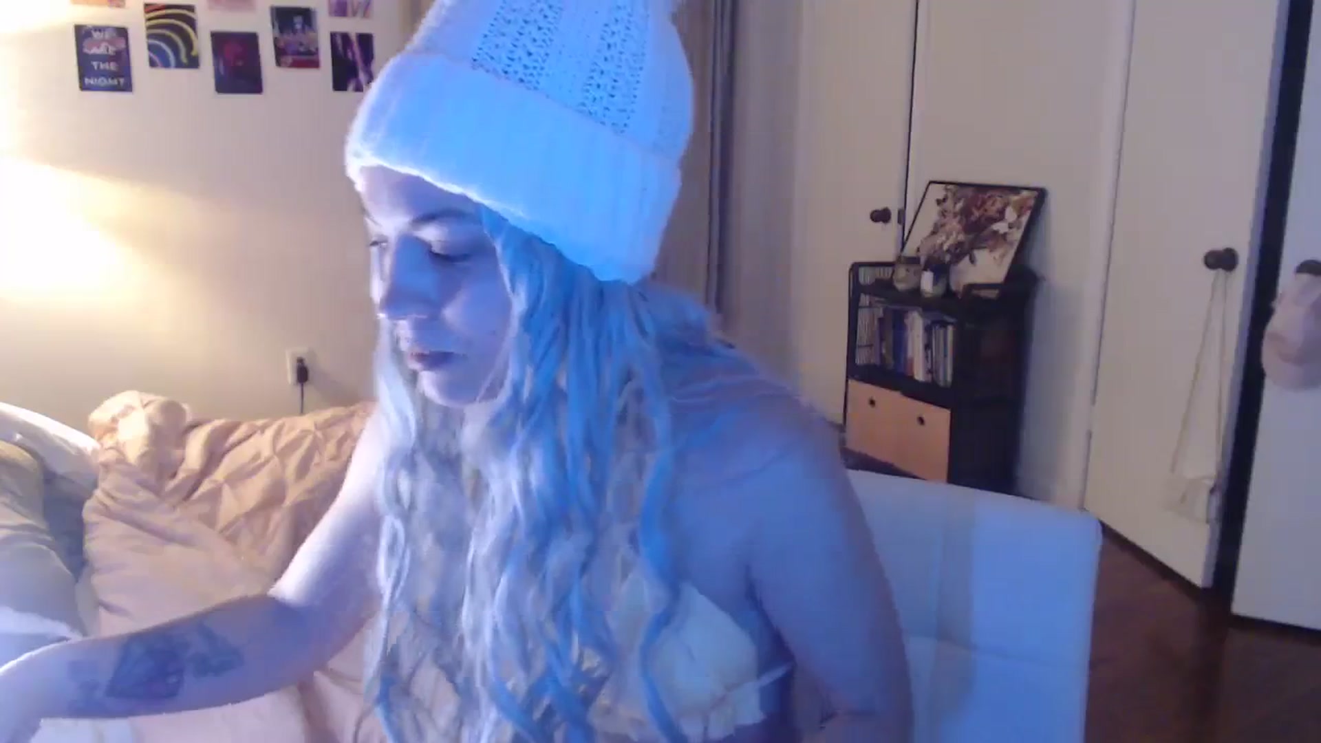 Gallery image thumbnail from cassandracane's myfreecams stream on, 02/12/2024, 13:39 image 3 of 20