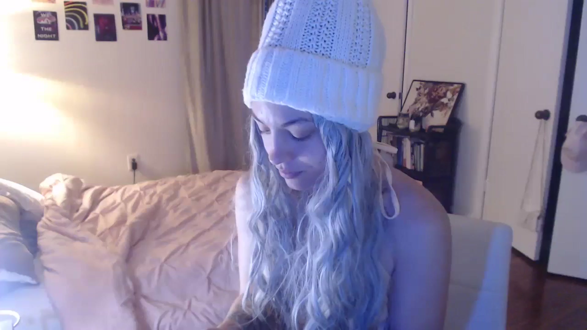 Gallery image thumbnail from cassandracane's myfreecams stream on, 02/12/2024, 13:39 image 15 of 20