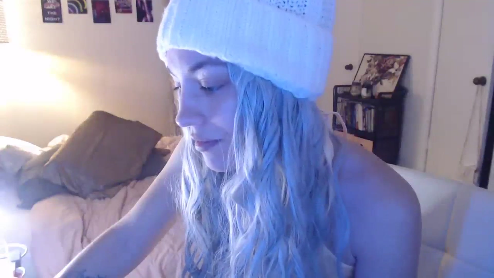 Gallery image thumbnail from cassandracane's myfreecams stream on, 02/12/2024, 15:33 image 20 of 20