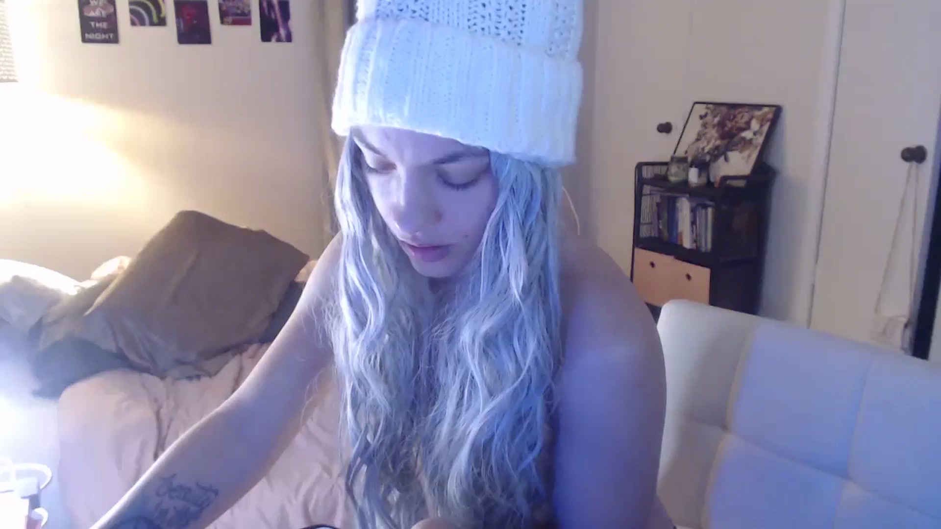 Gallery image thumbnail from cassandracane's myfreecams stream on, 02/12/2024, 15:33 image 12 of 20
