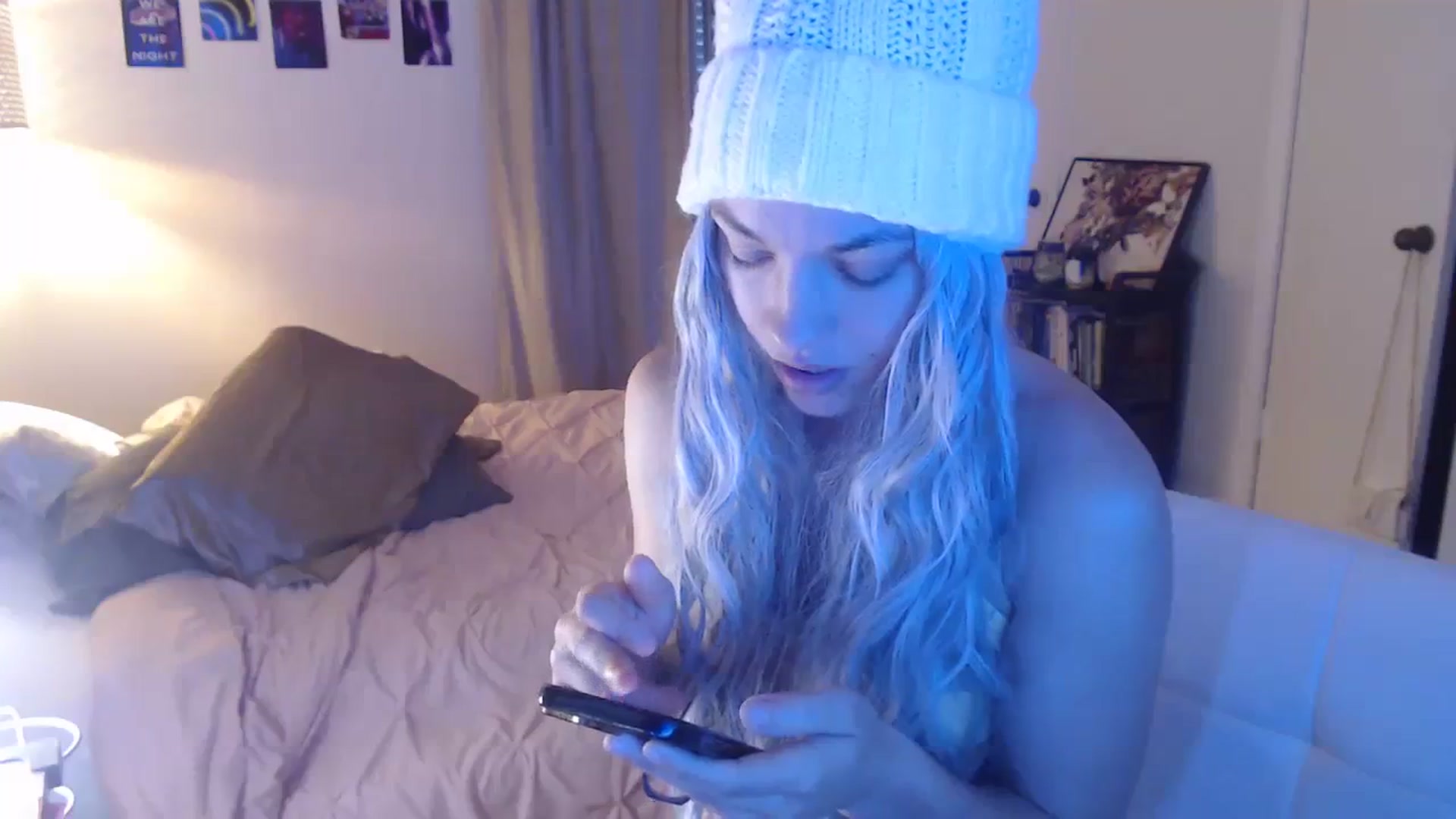 Gallery image thumbnail from cassandracane's myfreecams stream on, 02/12/2024, 15:33 image 14 of 20