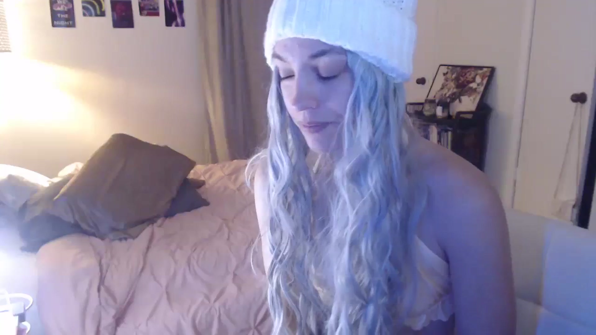 Gallery image thumbnail from cassandracane's myfreecams stream on, 02/12/2024, 15:33 image 8 of 20