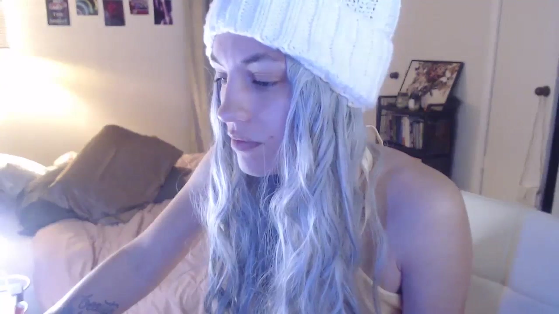 Gallery image thumbnail from cassandracane's myfreecams stream on, 02/12/2024, 15:33 image 18 of 20